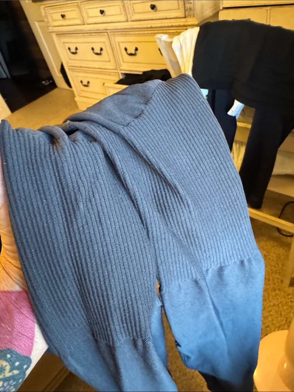 Seamless High-Waist Black Sculpting Leggings - Picture 3 of 3